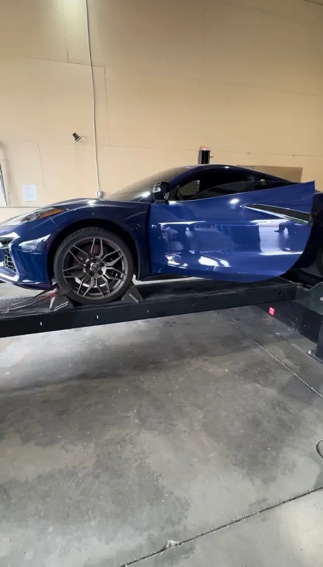 Blue Chevrolet Corvette C8 Z06 during an LT6 system check